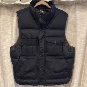 Filson Men's Black Puffer Vest